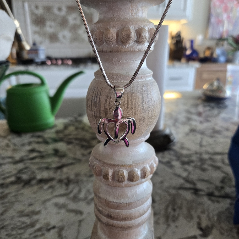 Delicate 22" Sterling Silver Turtle Pendant Necklace